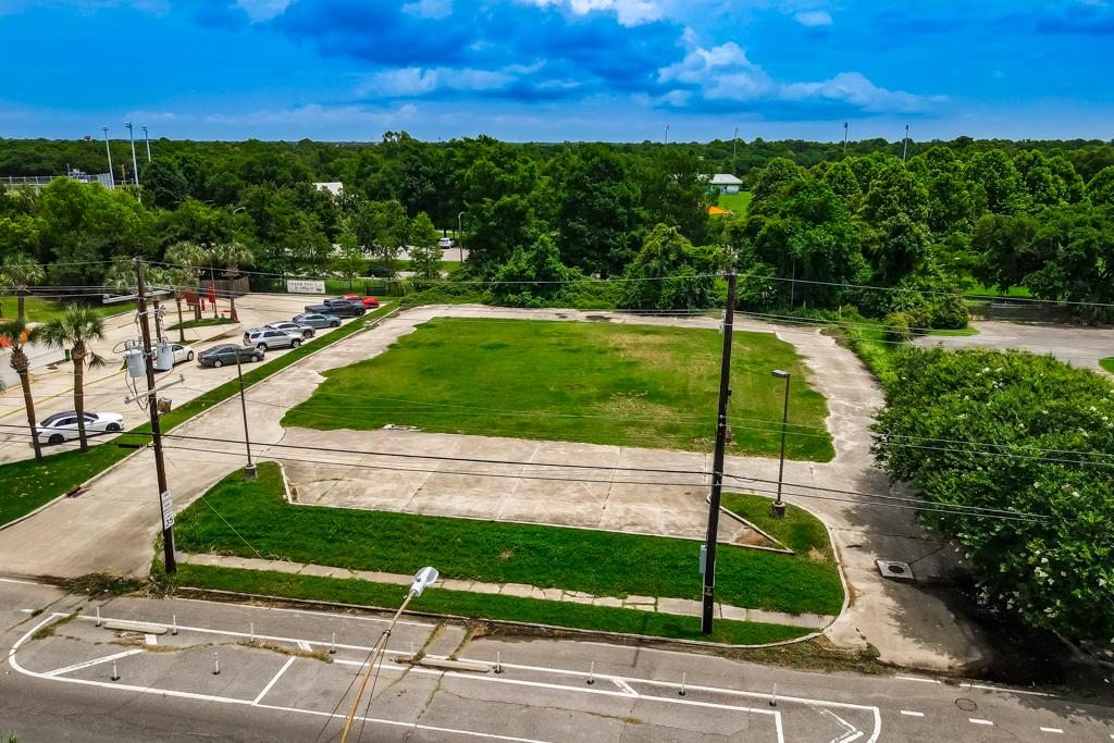 Property Image for 5571 Read Blvd.