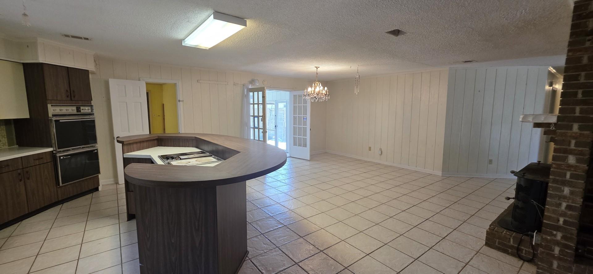 8246 Chellie Rd, Pensacola, FL 32526 - MLS# 44594050 | C21