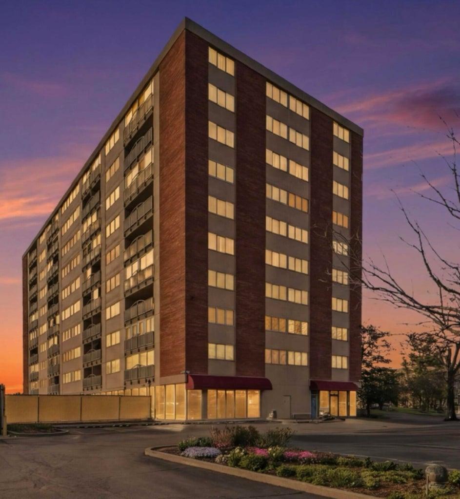 Property Image for 2121 Nicholasville Road Suite 107