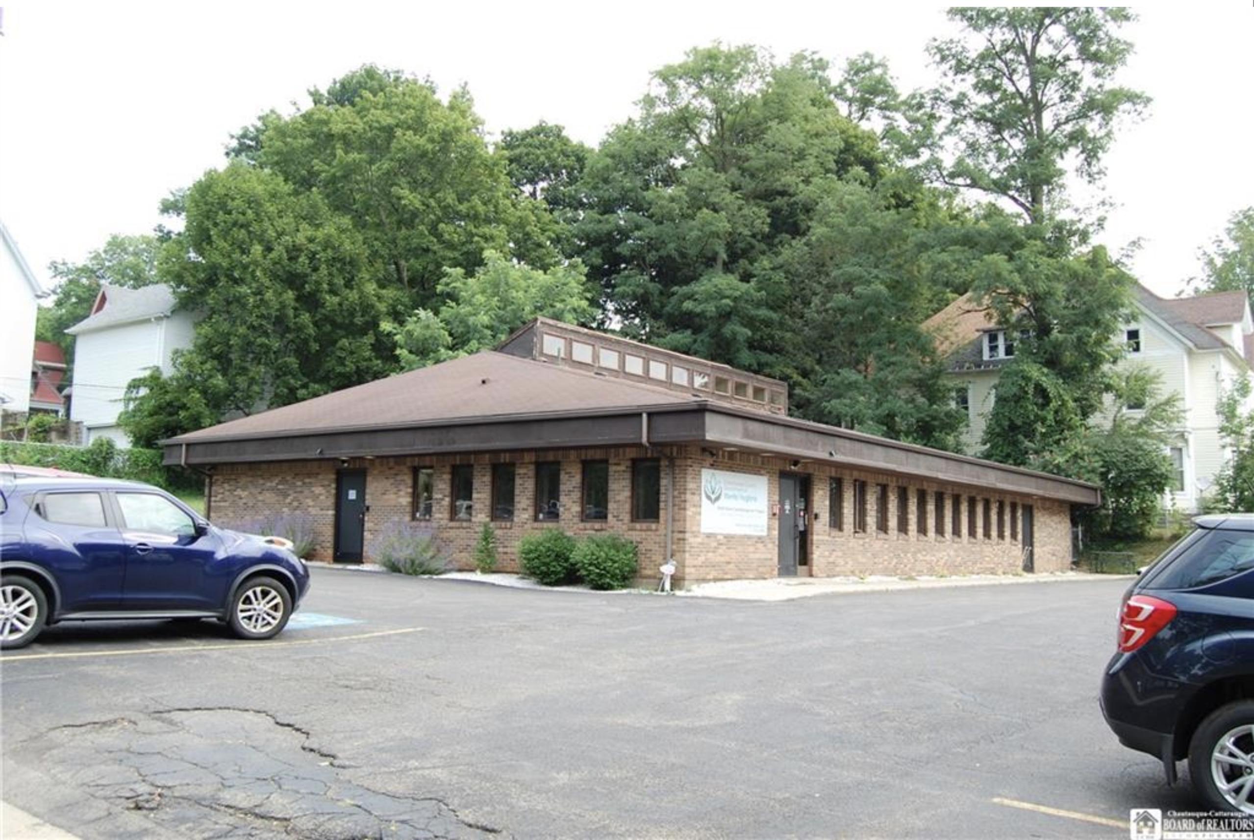 Property Image for 333 E 5th St