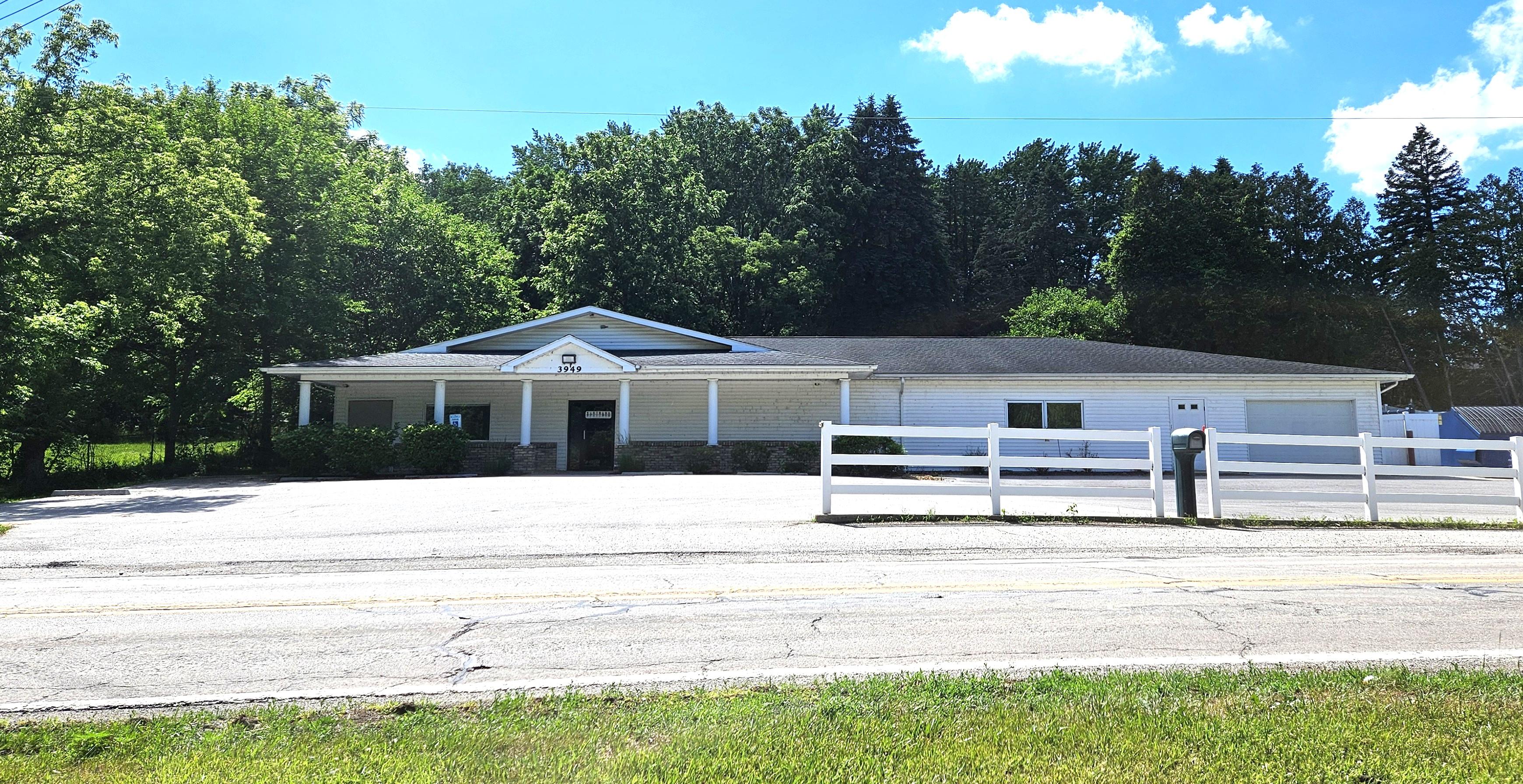 Property Image for 3949 N. River