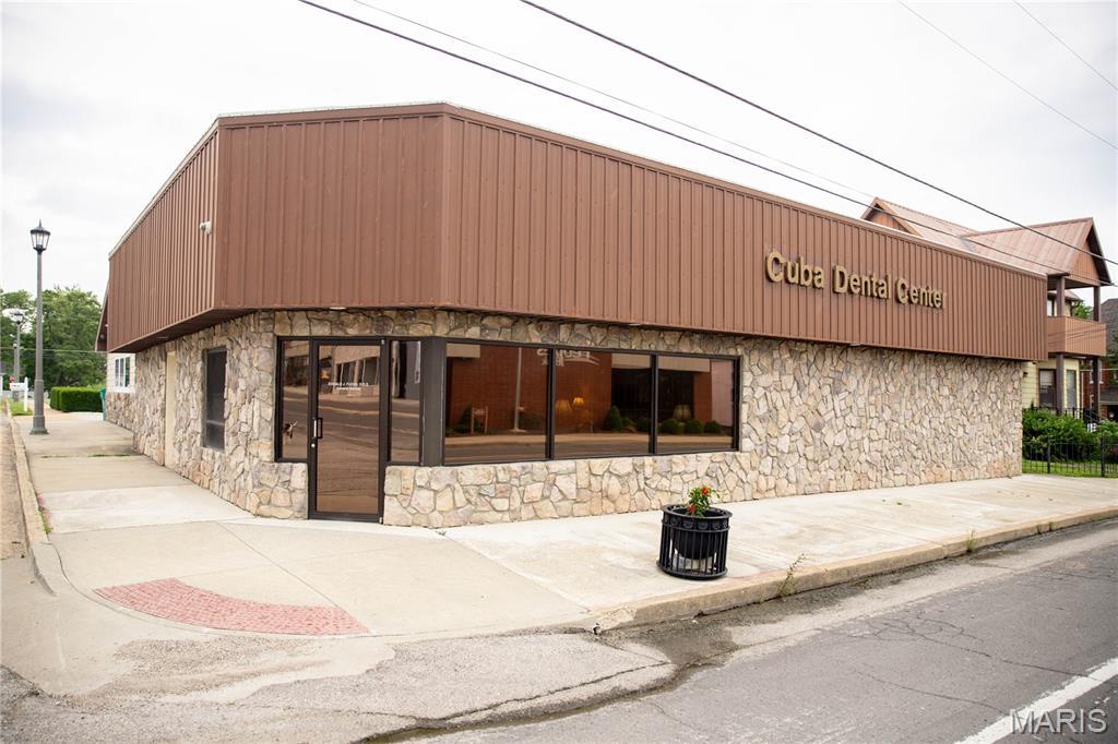 Property Image for 405 W. Washington Street