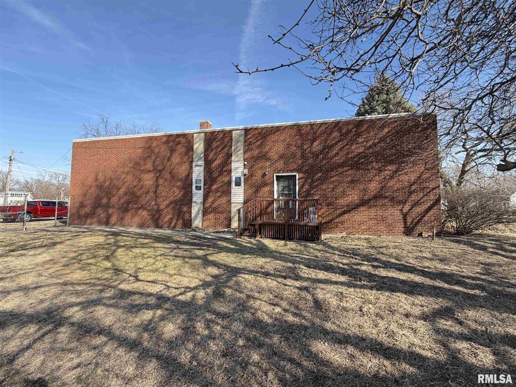 Property Image for 435 E 3rd Street