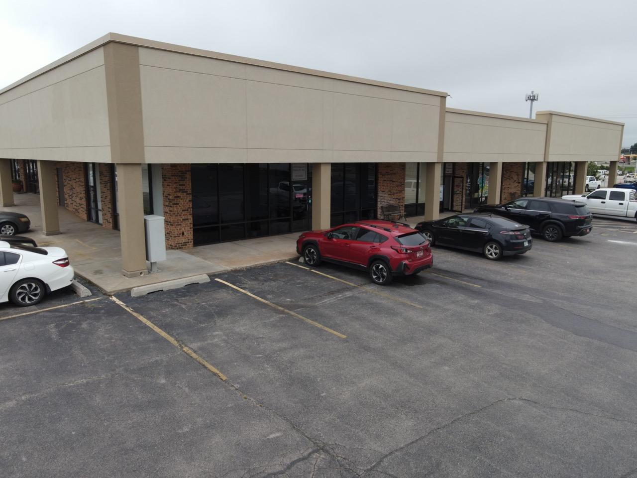 Property Image for 1510 N Kickapoo Ave Suite 12