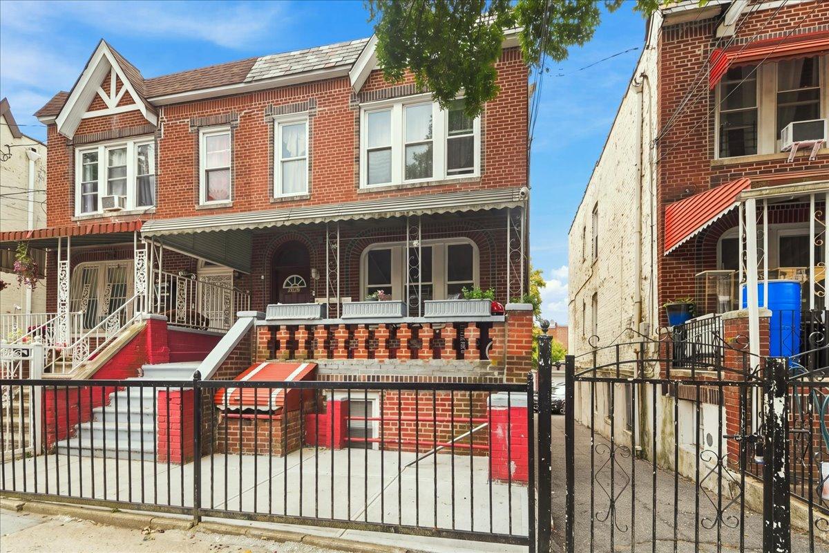 Property Image for 1022 east 219th street