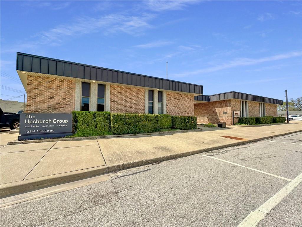 Property Image for 123 N 15th St