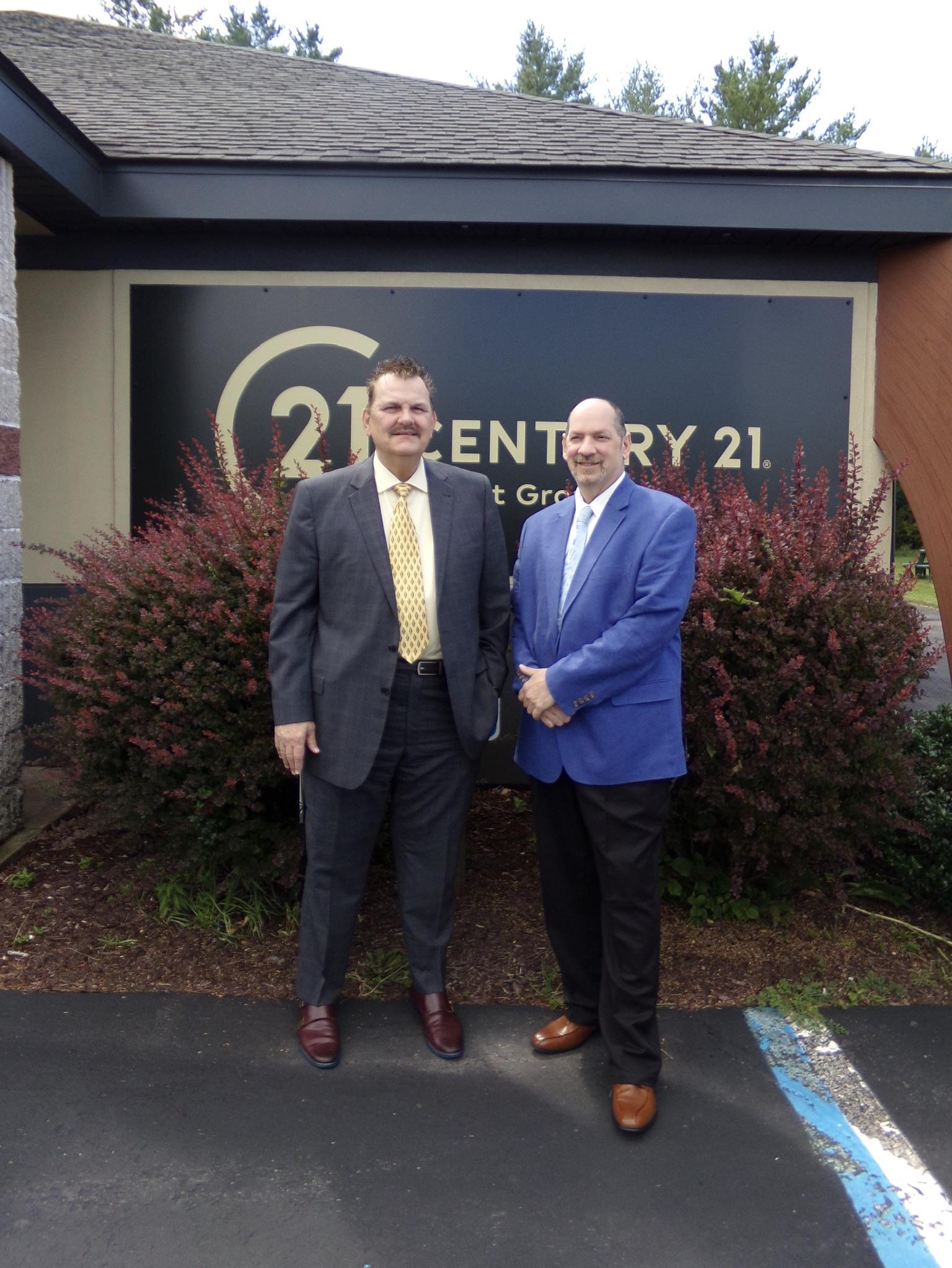 Team Allan Maxey of CENTURY 21 Select Group photo