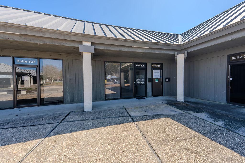 Property Image for 4400 Hwy 20 E, Suites #305-314