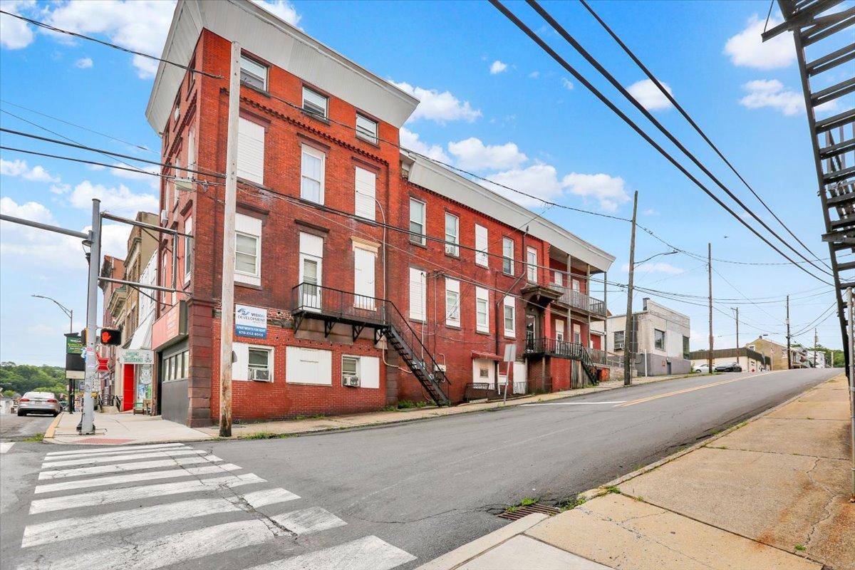 Property Image for 255 Sunbury St