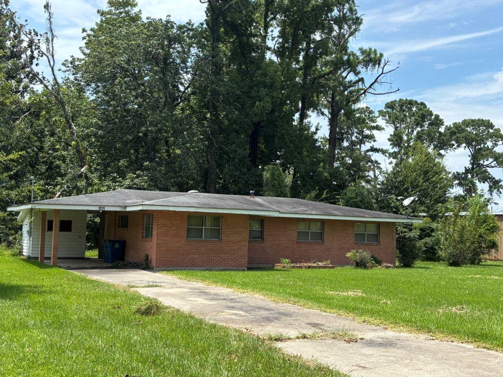 Property Image for 1211 S Lake Arthur Ave