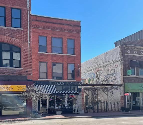 Property Image for 212 S. Washington Ave.