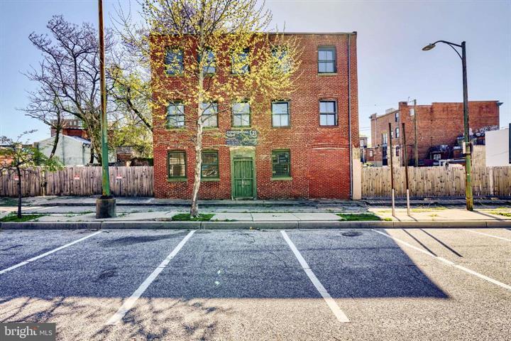 Property Image for 9 S Carlton St