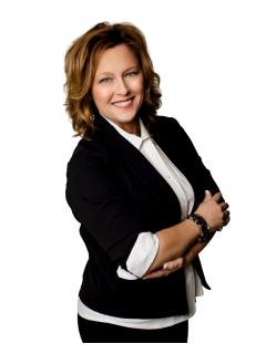 Julie Hurt of CENTURY 21 ProLink photo