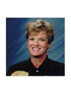 Betty Higdon of CENTURY 21 Service Realty photo