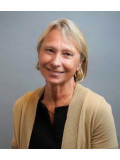 Andrea Kupetz of CENTURY 21 Farm & Forest photo