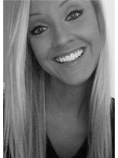 Arianne Hilton of CENTURY 21 Advantage photo