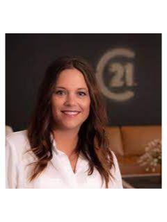 Kia Simon of CENTURY 21 Properties Unlimited photo