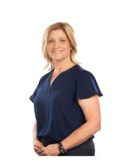 Tomi Tomlin-Buening of CENTURY 21 Realty Concepts photo