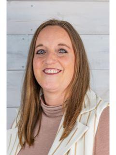 Lisa Wade of CENTURY 21 Boston & Company photo