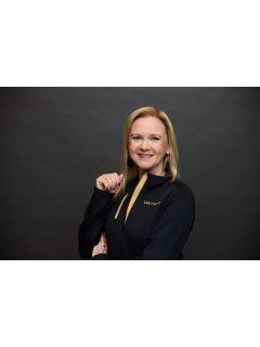 Lacey Maryott of CENTURY 21 Signature Properties photo