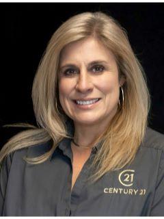 Lisa Klein of CENTURY 21 New Heritage photo