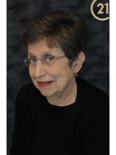 Connie Farina of CENTURY 21 Home First Realtors photo