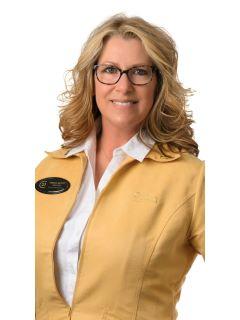 Traci Scott of CENTURY 21 Advantage Realty photo