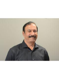 Ismail Razack of CENTURY 21 Broughton Team photo