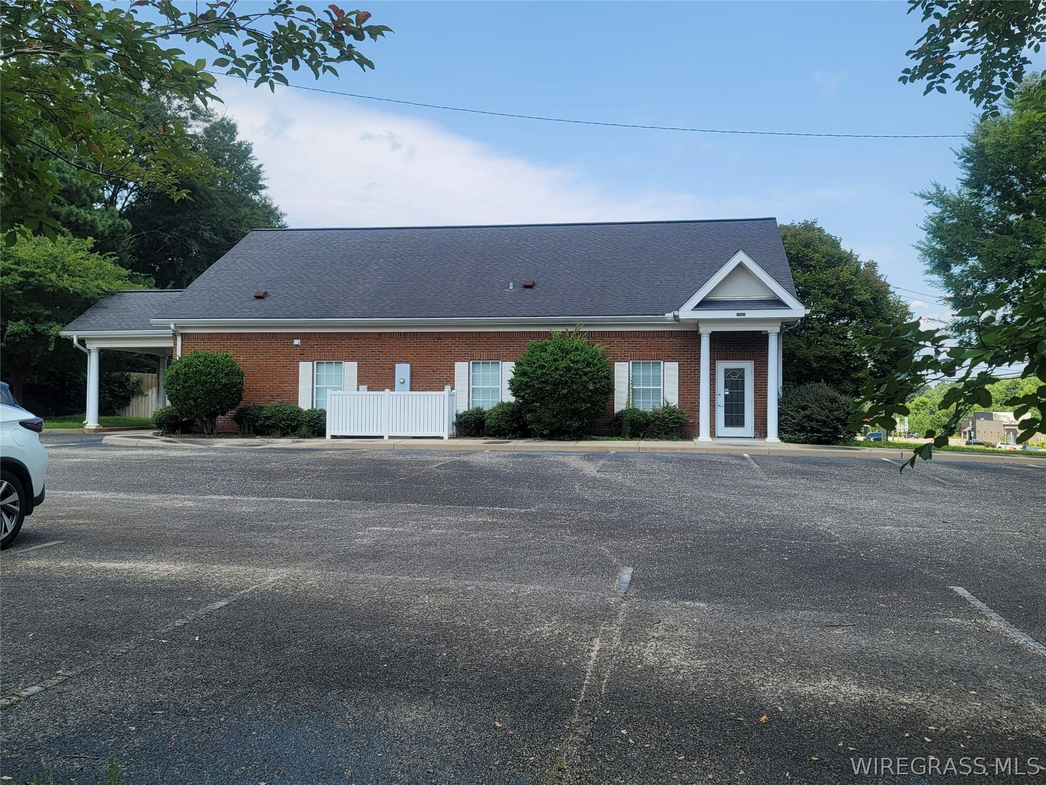 Property Image for 813 E Lee Street