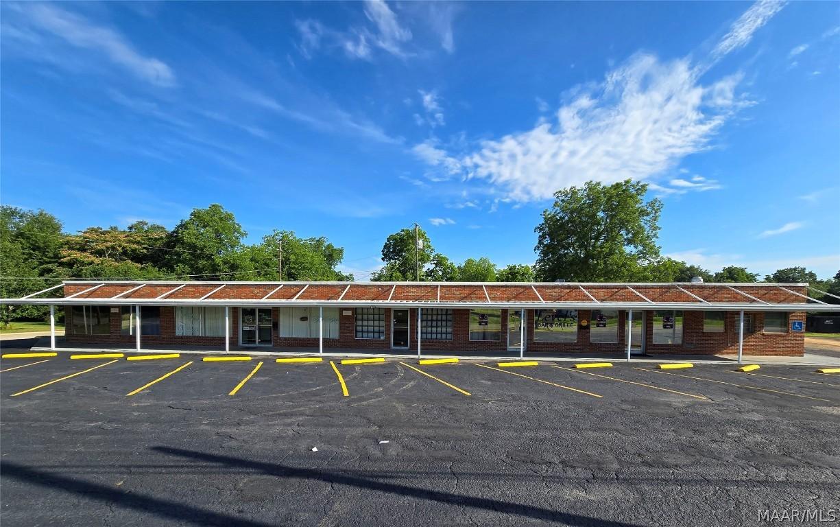 Property Image for 801 Daleville Avenue