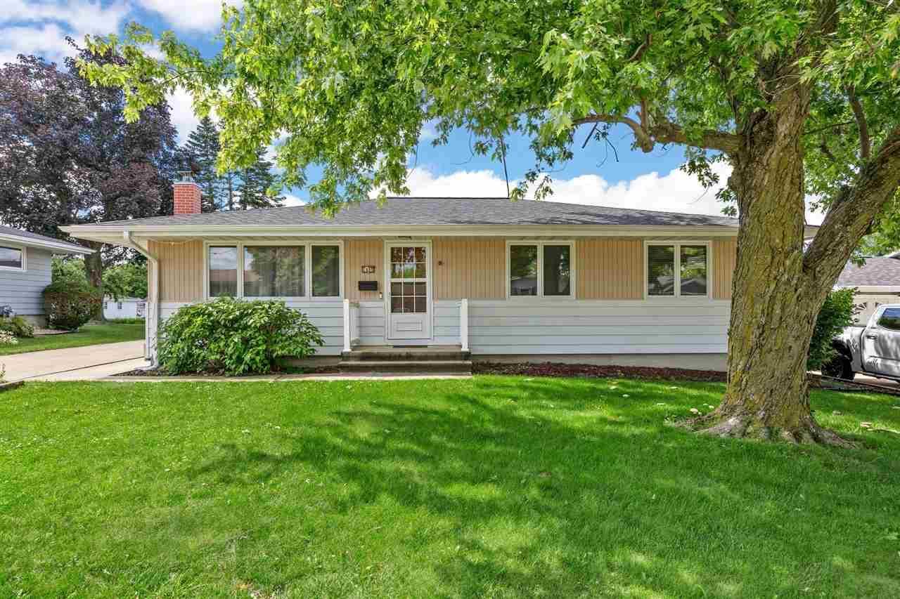 Property Image for 1805 Country Club Drive