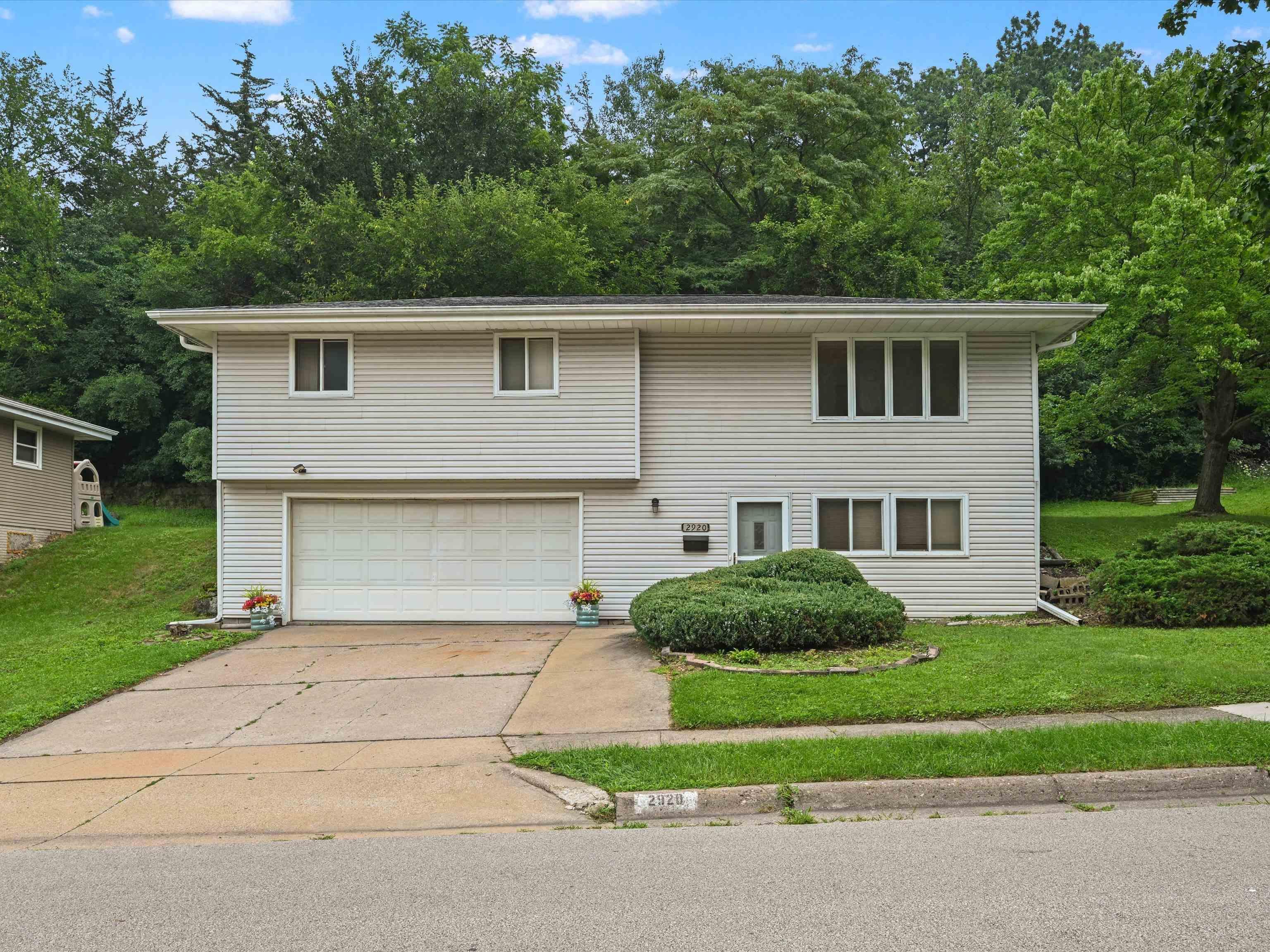 Property Image for 2920 Wildwood Drive