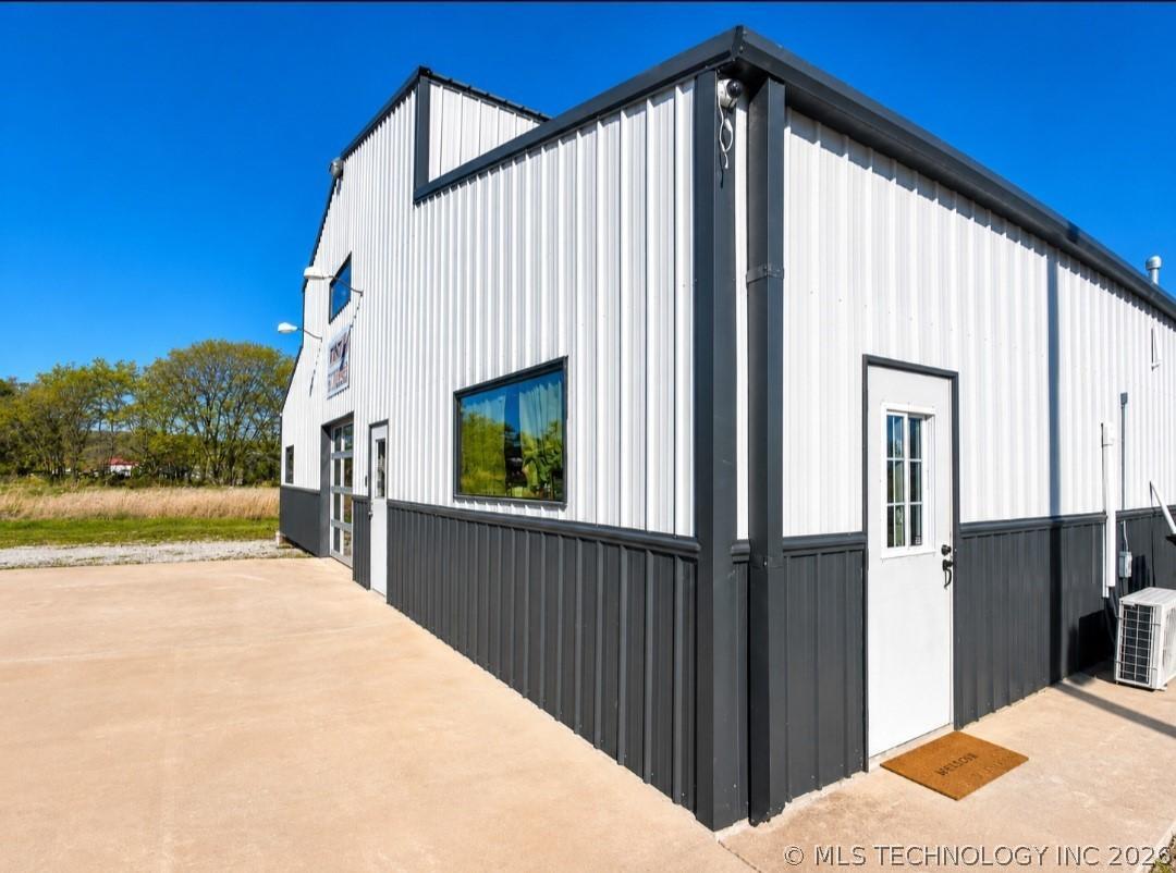 Property Image for 513 N B Street