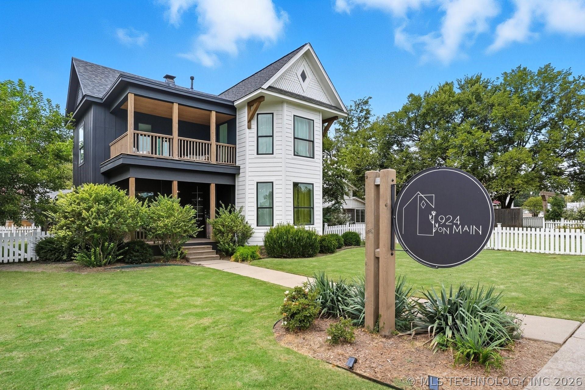 Property Image for 924 S Main Street