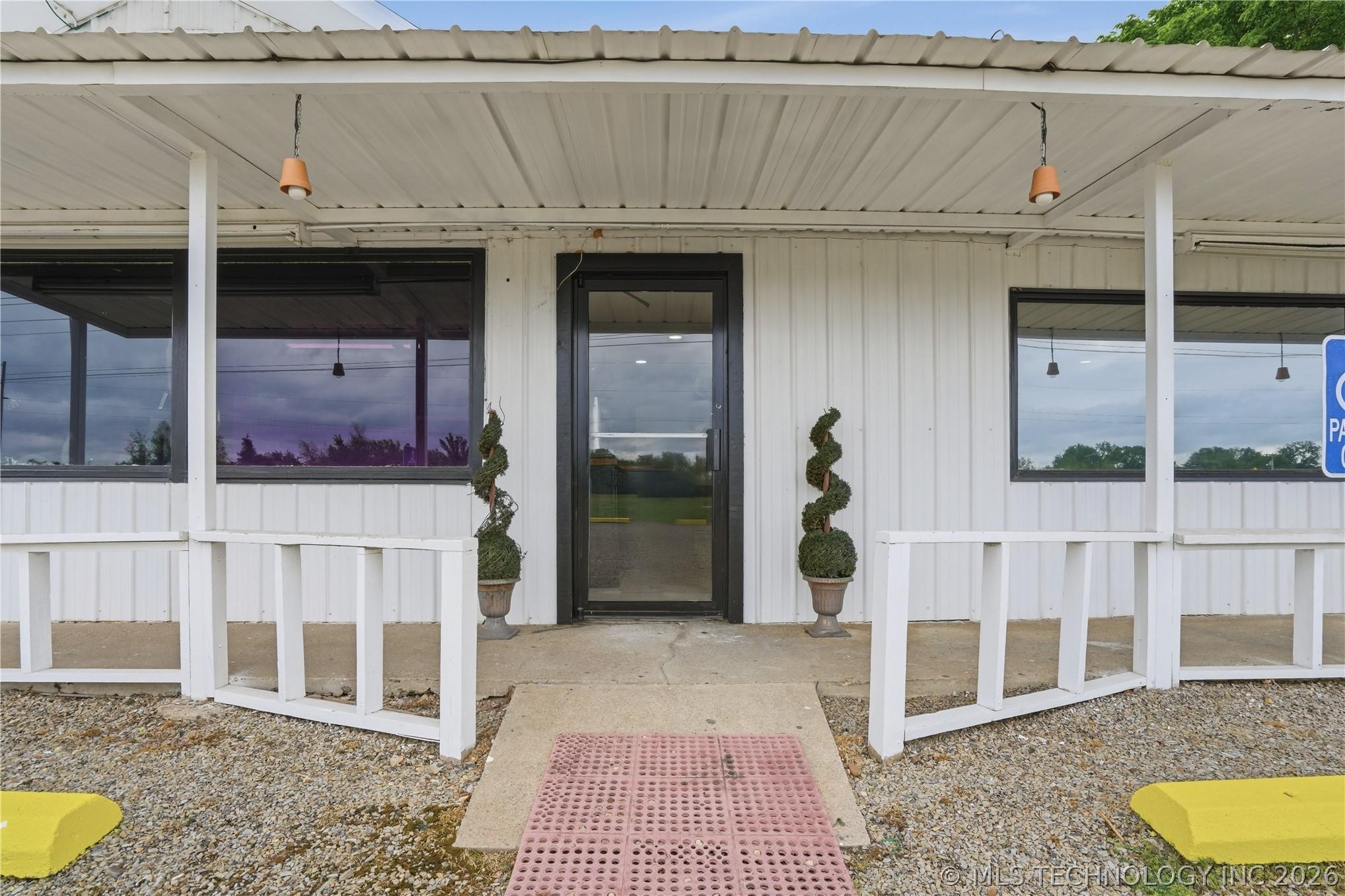 Property Image for 3301 W Cherokee