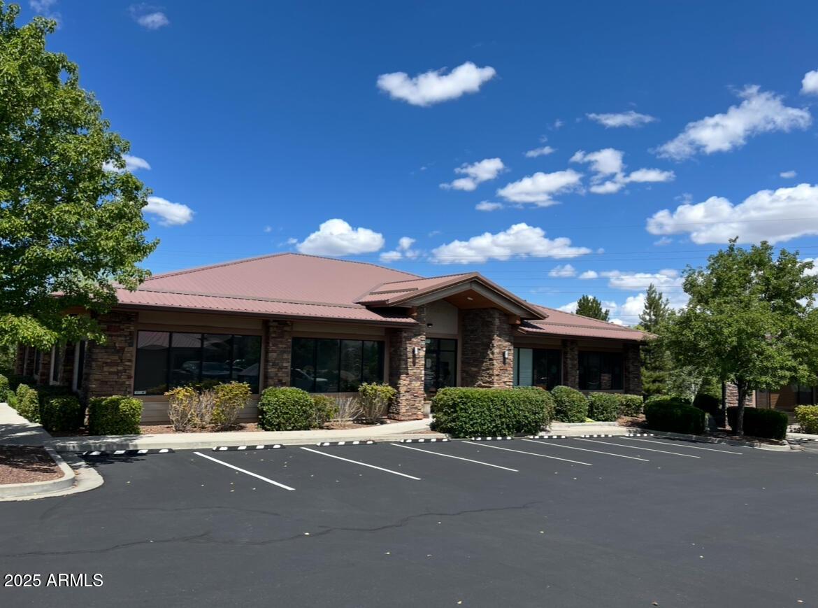 Property Image for 3206-3208 LAKESIDE VILLAGE Drive