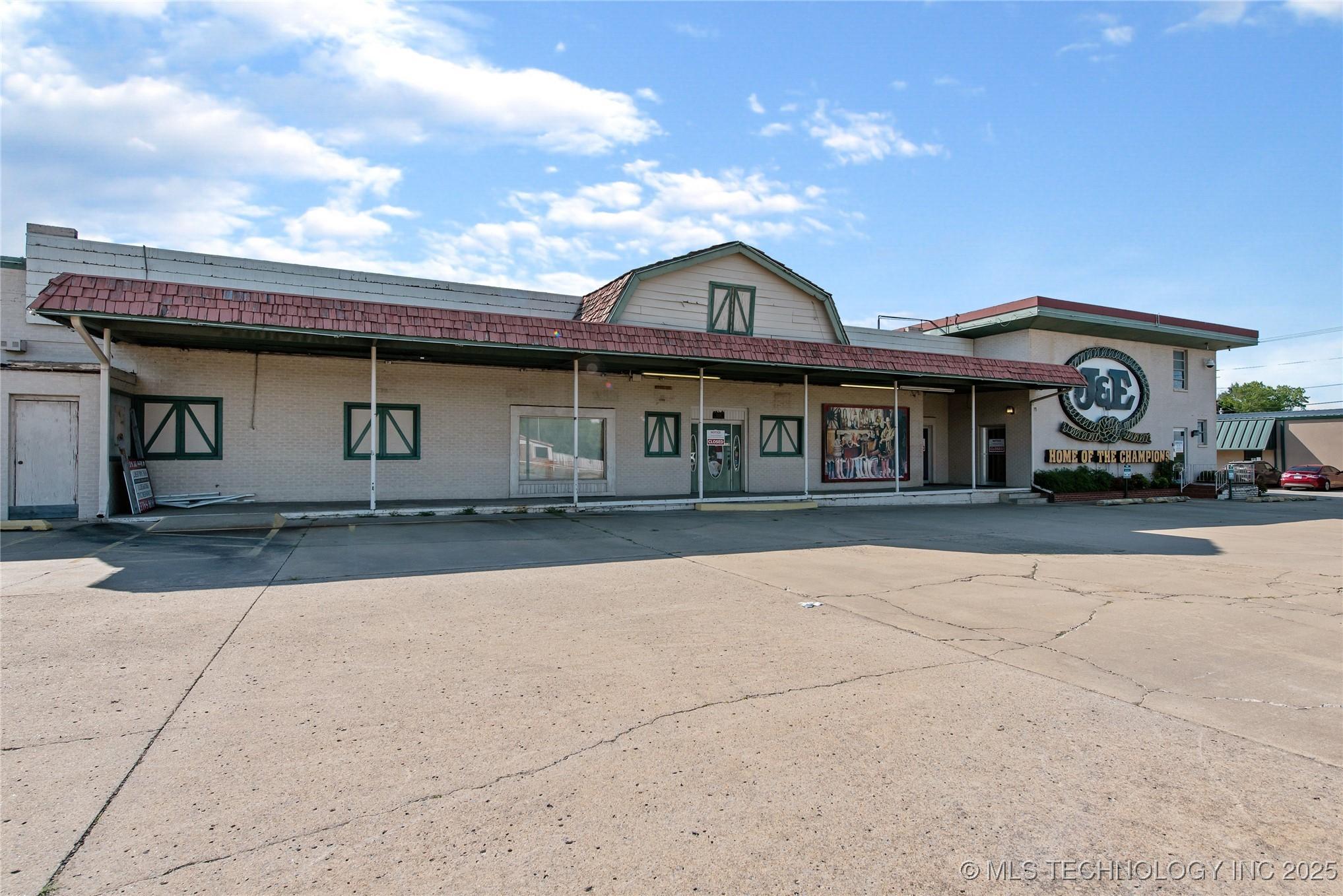 Property Image for 1509 N Main Street