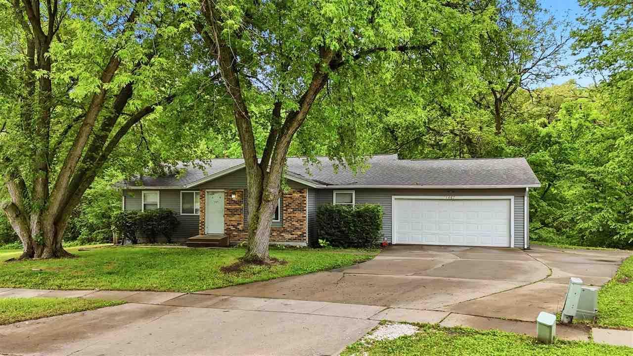 Property Image for 1467 Valley View Dr.