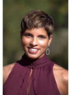 Tara Gilmore of CENTURY 21 Select Real Estate, Inc. photo