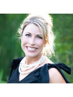 Abbey Robertson of CENTURY 21 Signature Real Estate photo