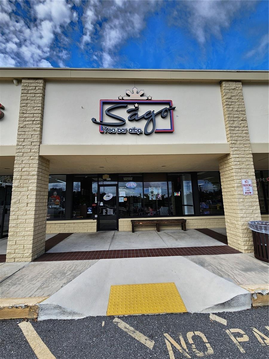 Property Image for 452 S Hunt Club Boulevard