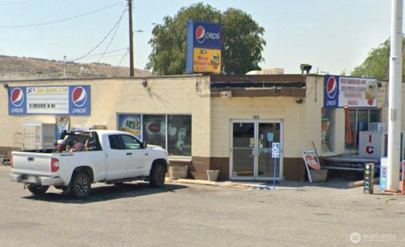 Property Image for 102 N 1st Avenue