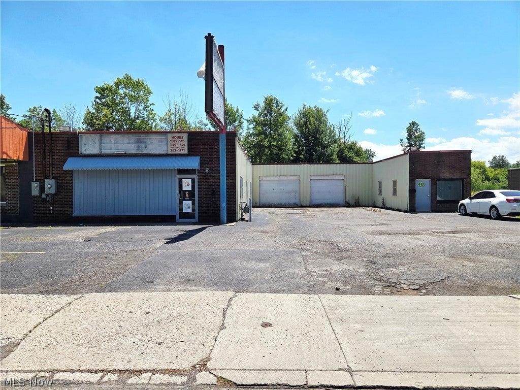 Property Image for 2229 W 21st W Street