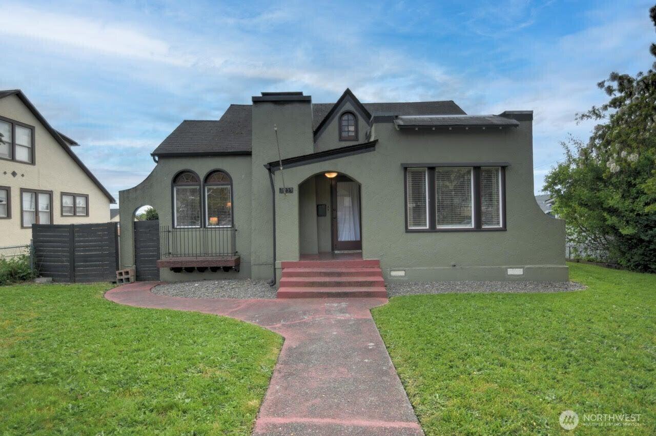Property Image for 1059 S Market Boulevard