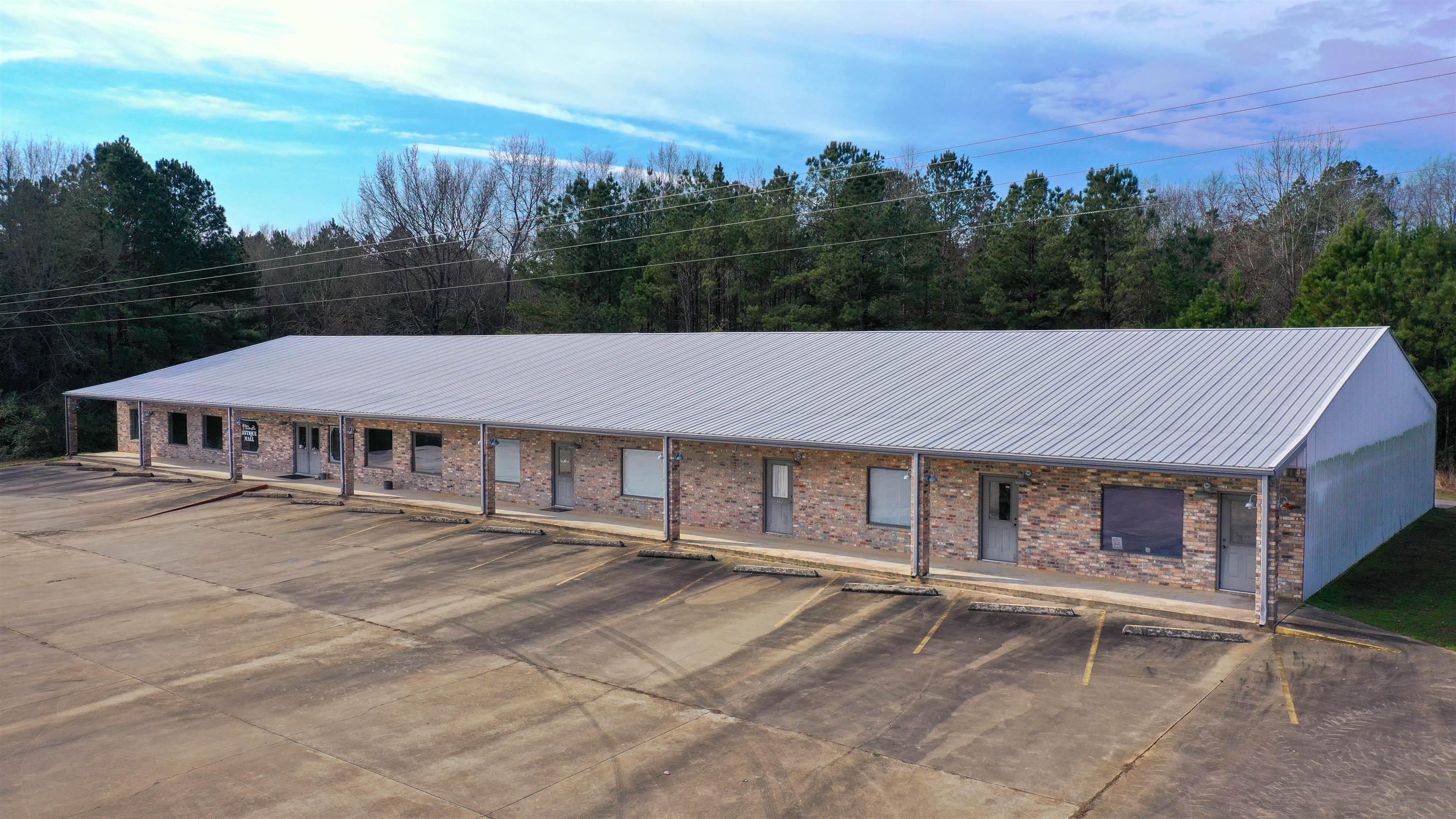 Property Image for 16879 Hwy 59 N