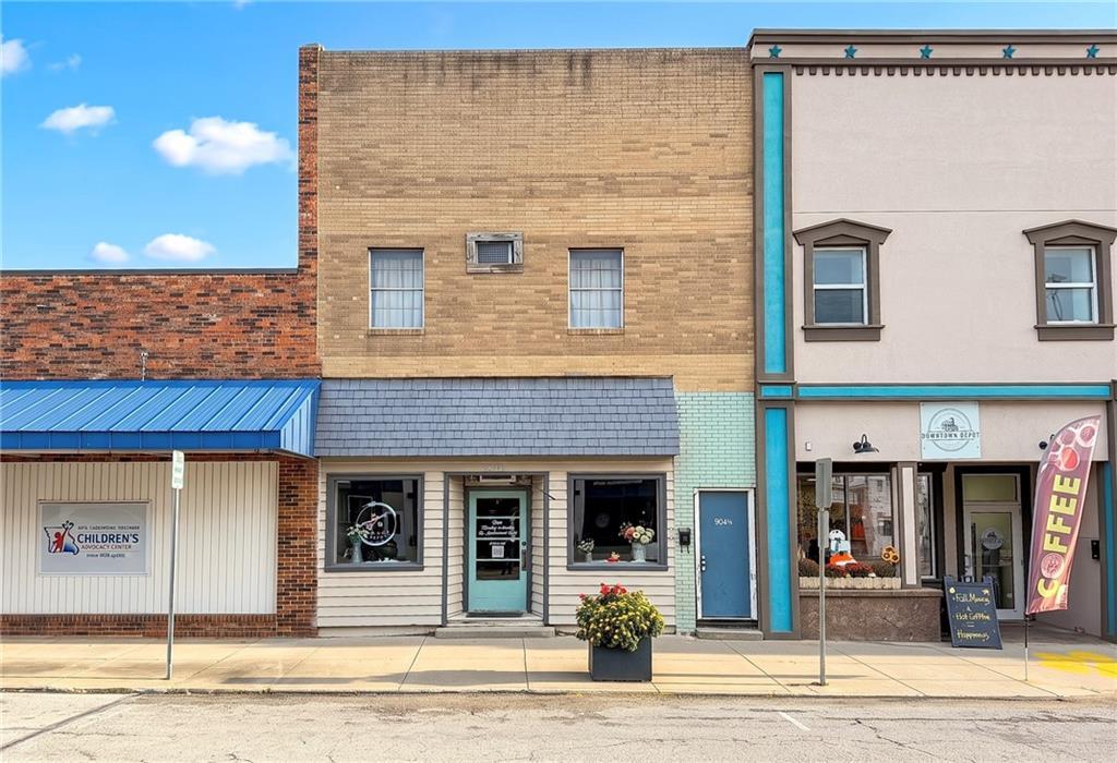 Property Image for 904 Main Street