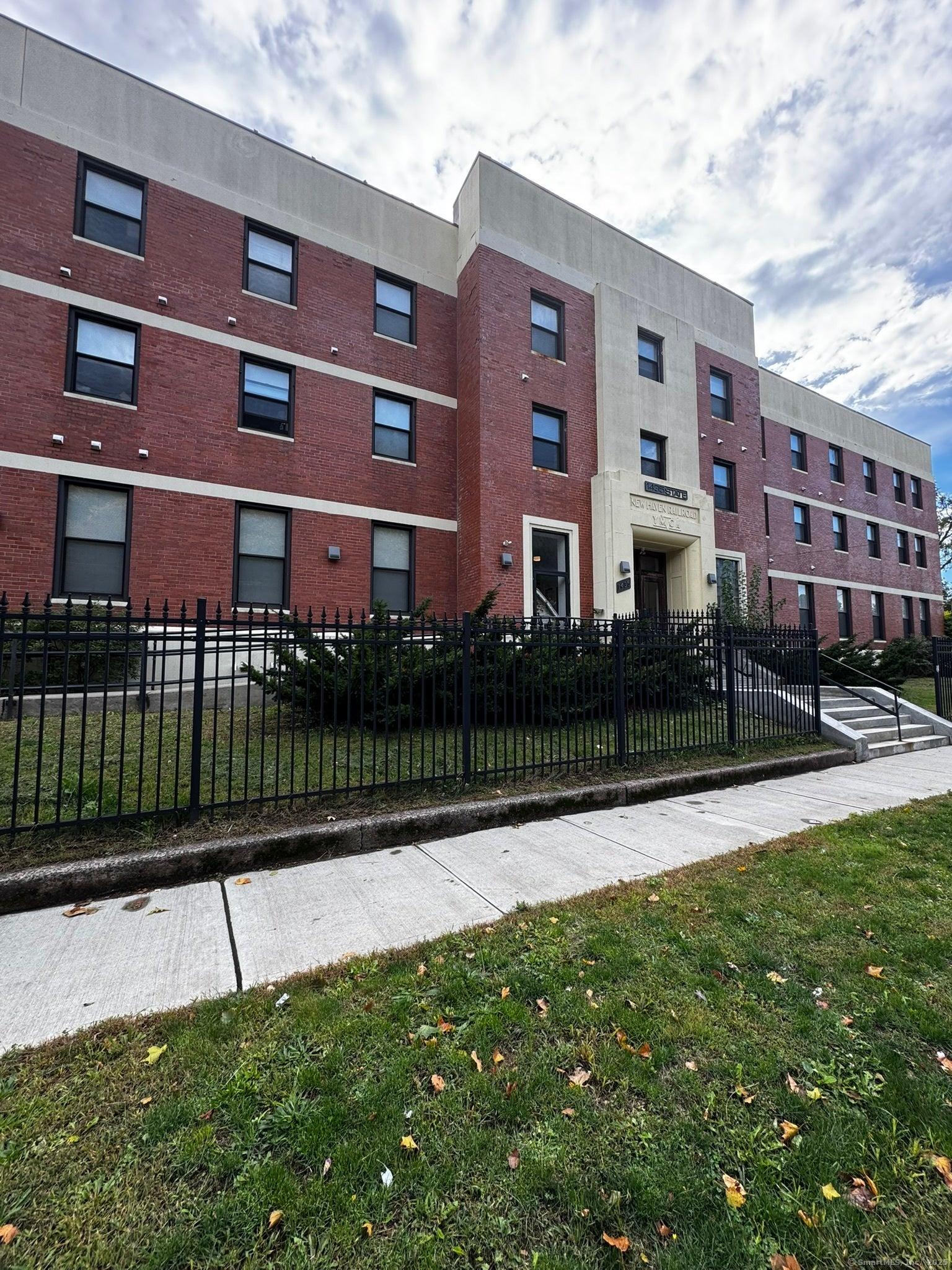 Property Image for 1435 State Street