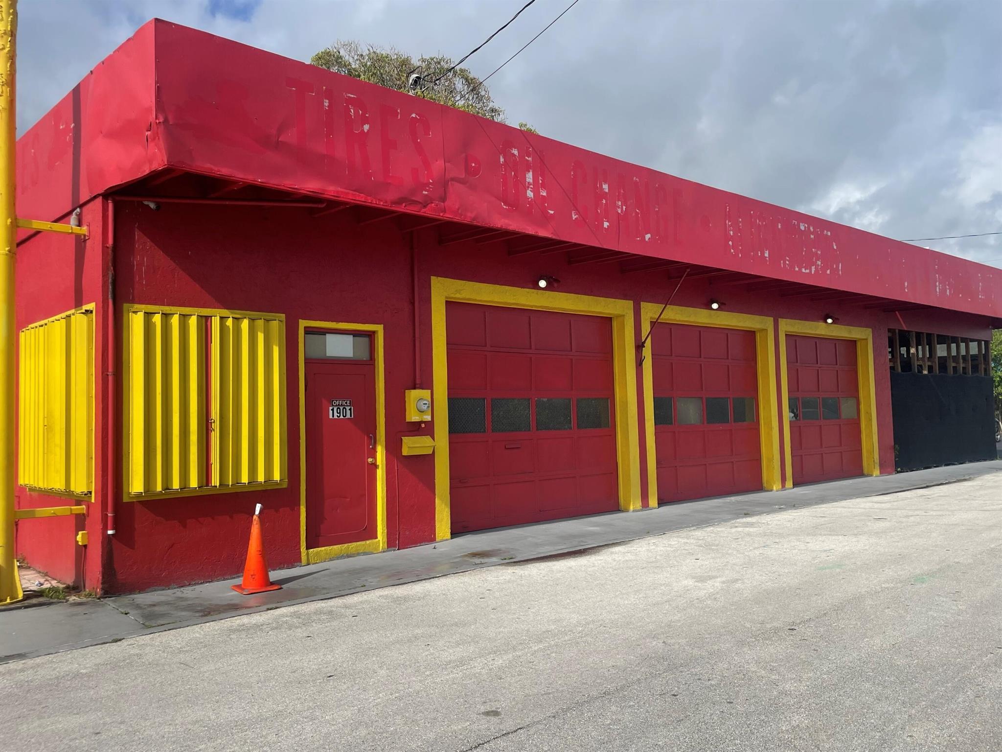 Property Image for 1901 Florida Street