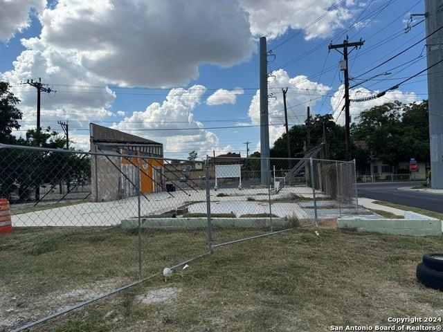 Property Image for 2102 S Presa St