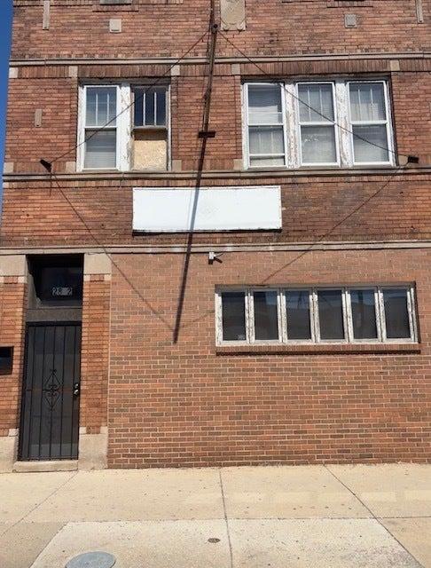 Property Image for 2852 W 63rd Street